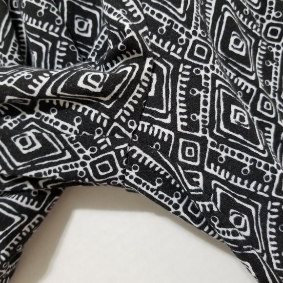 Bobbie Brooks pants Small elastic pull on waist diamond print leggings pockets - Picture 6 of 11